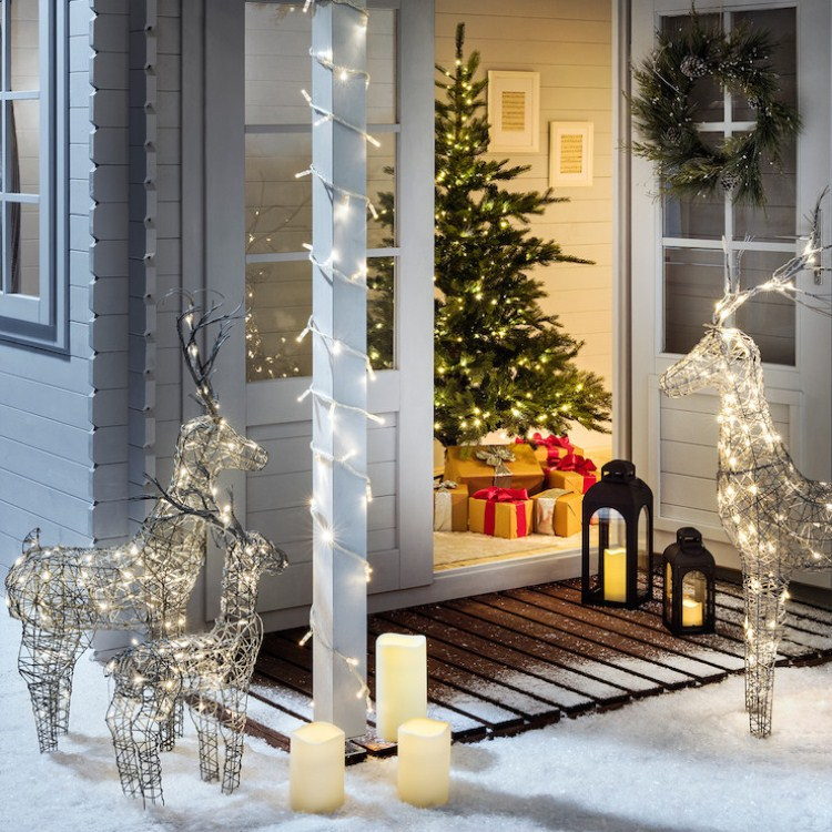 From January to November 2016, the export of holiday light products in Taizhou, Zhejiang was about 474 million US dollars, and the export vo